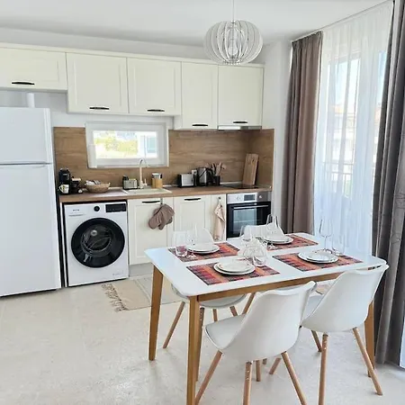 Saltwater Escape In *