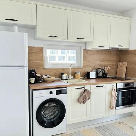 Saltwater Escape In Daire